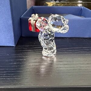 Brand New Swarovski Christmas Kris Bear "A Gift for You" Figurine